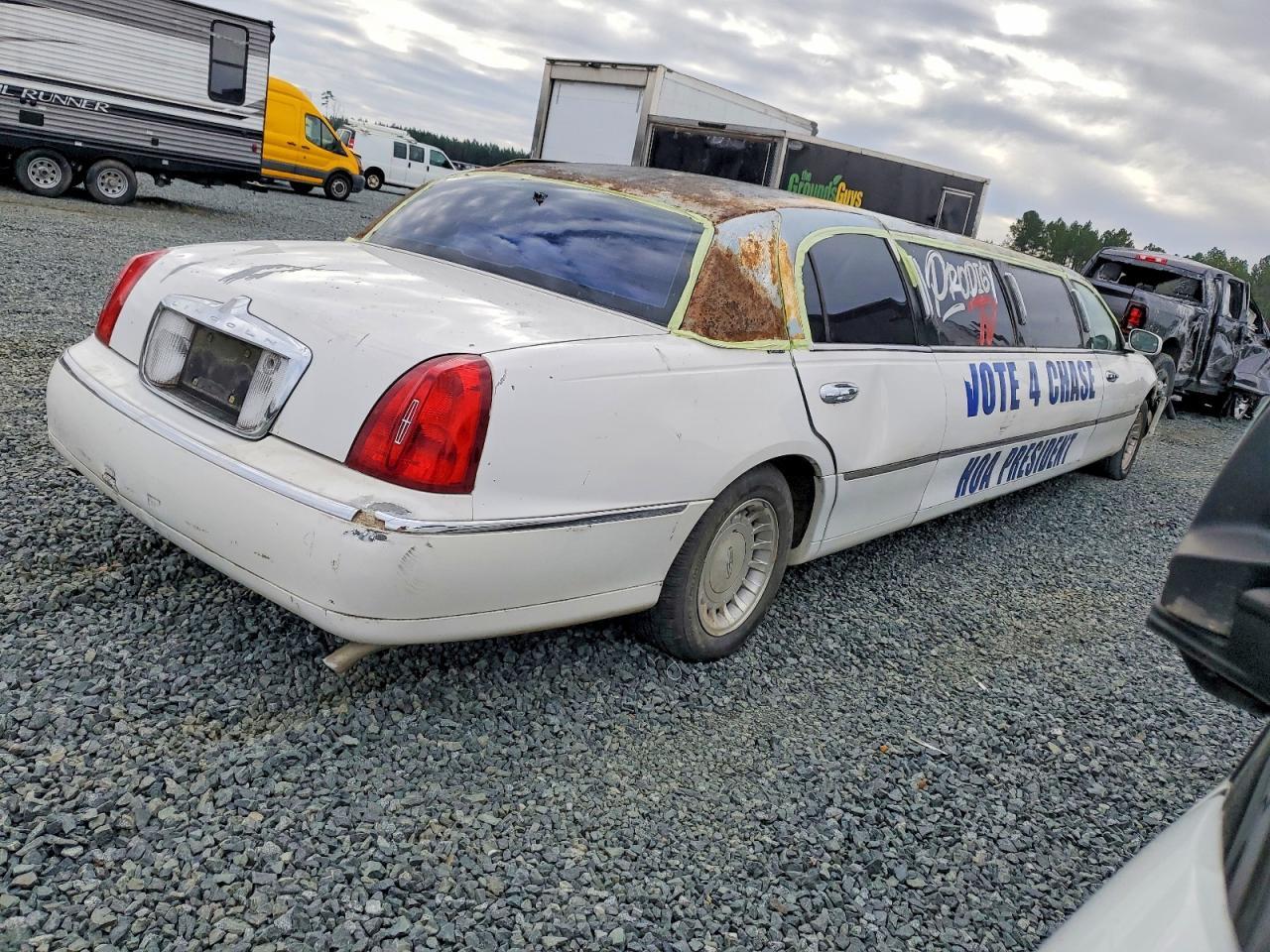 1998 Lincoln Town Car Limousine - Фото 3