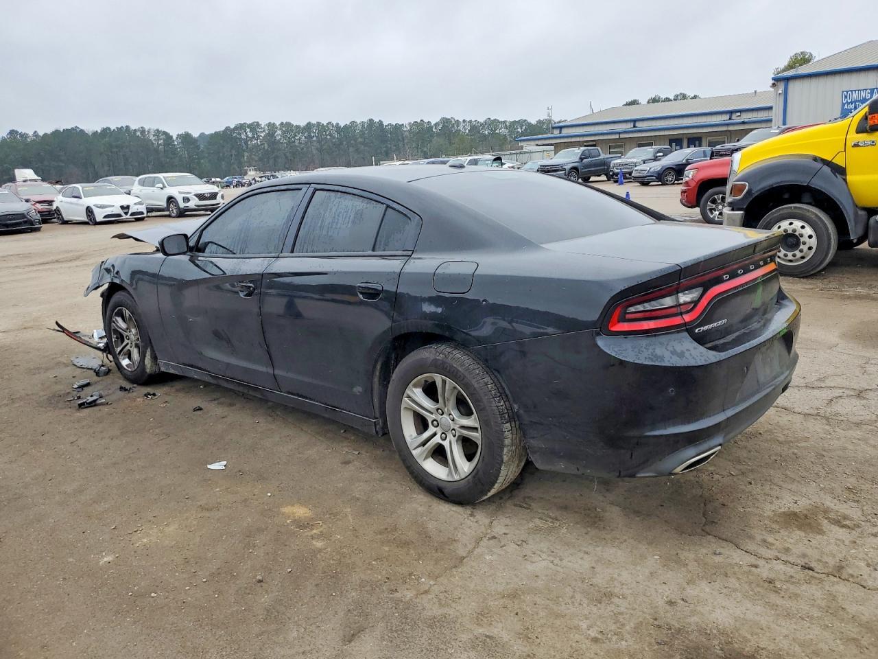 2019 Dodge Charger Sxt - Image 2