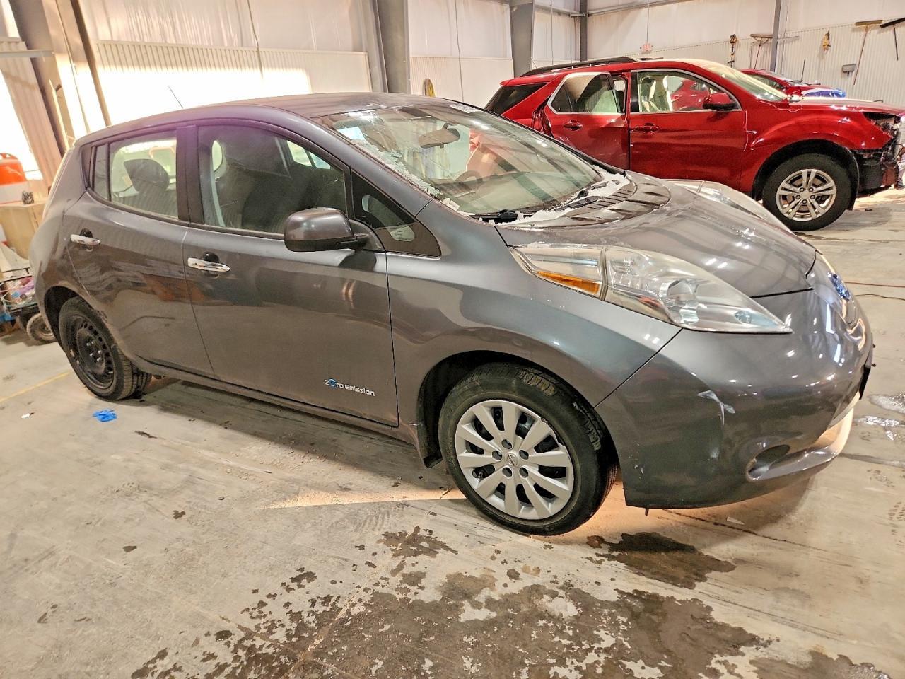 2016 Nissan Leaf S - Фото 4