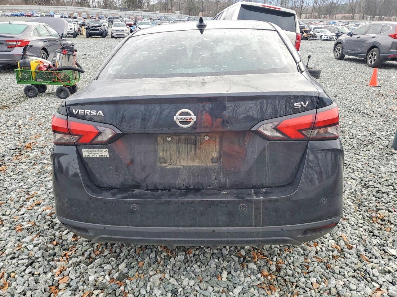 2020 Nissan Versa Sv - Image 6
