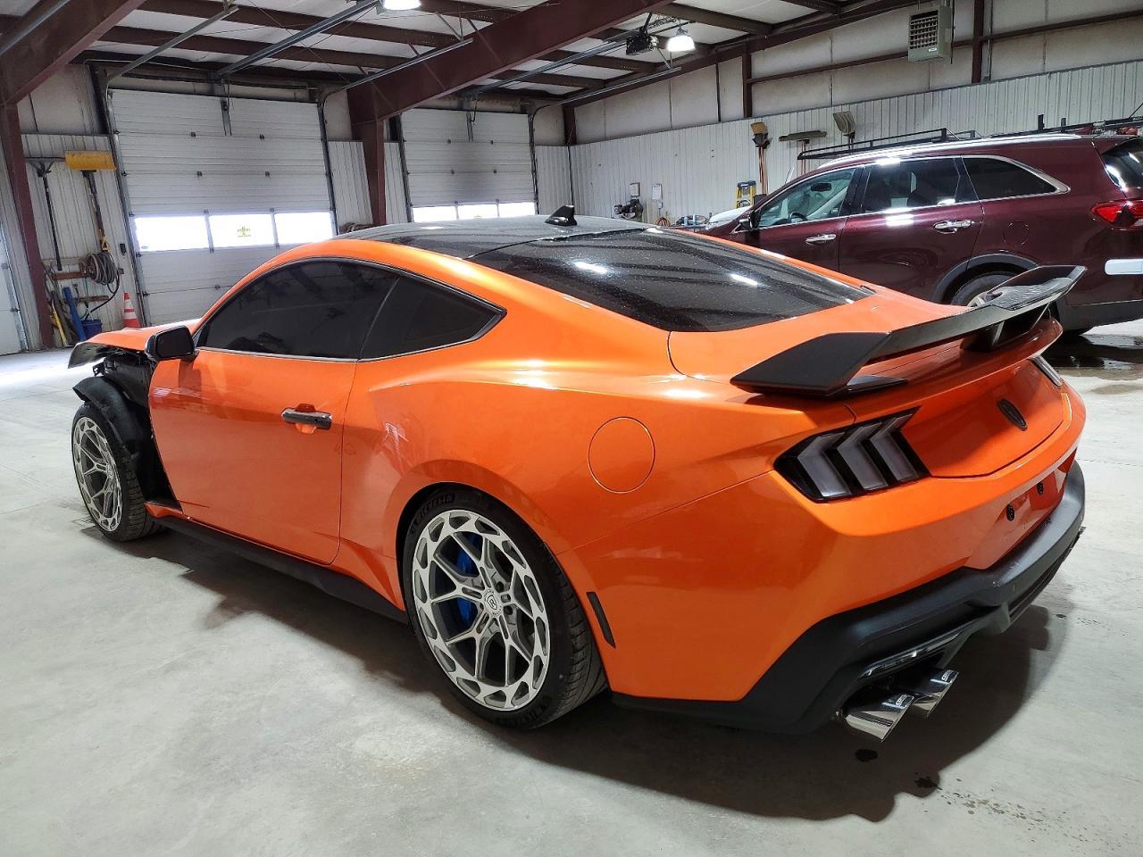 2024 Ford Mustang Dark Horse - Image 2