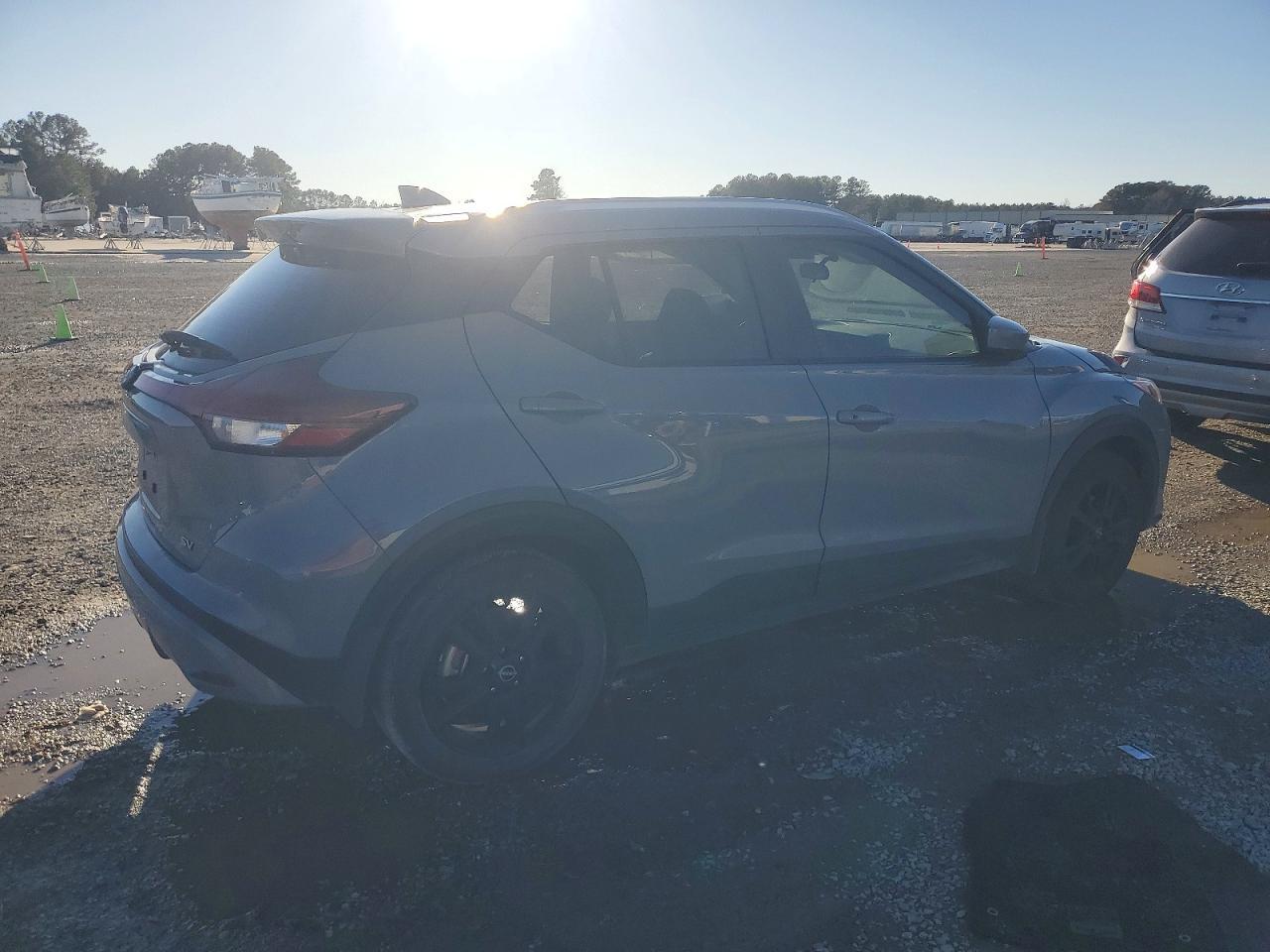 2024 Niss Kicks - Фото 3