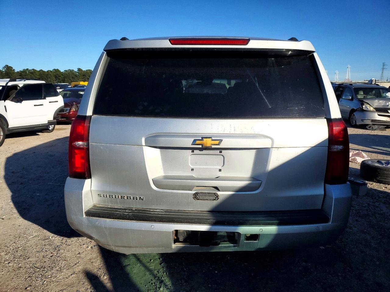 2020 Chevrolet Suburban K1500 Lt - Фото 6