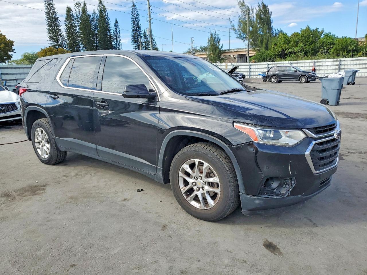 2019 Chevrolet Traverse Ls - Фото 4