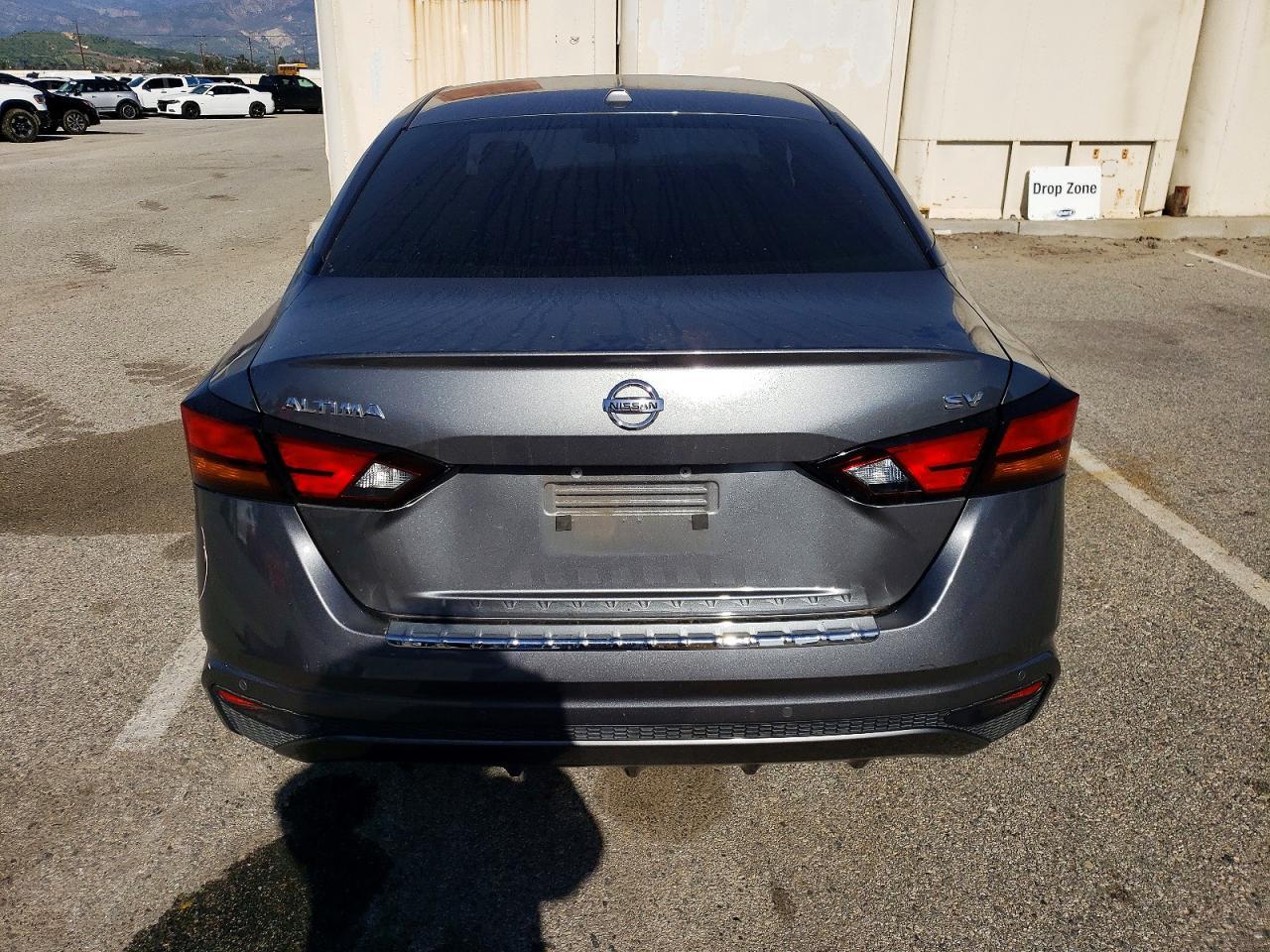 2022 Nissan Altima Sv - Image 6