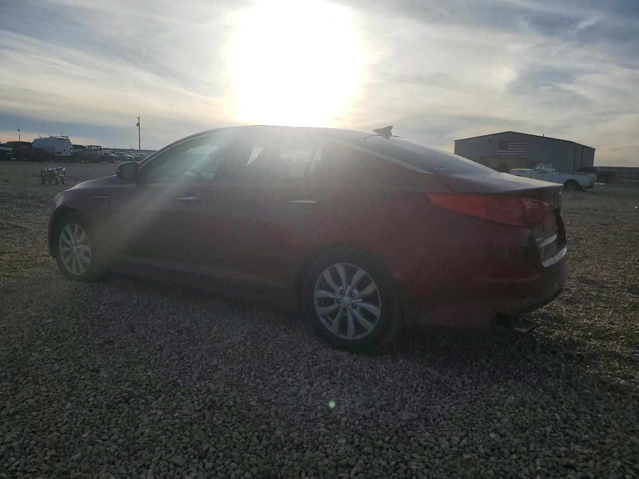 2014 Kia Optima Ex - Image 2
