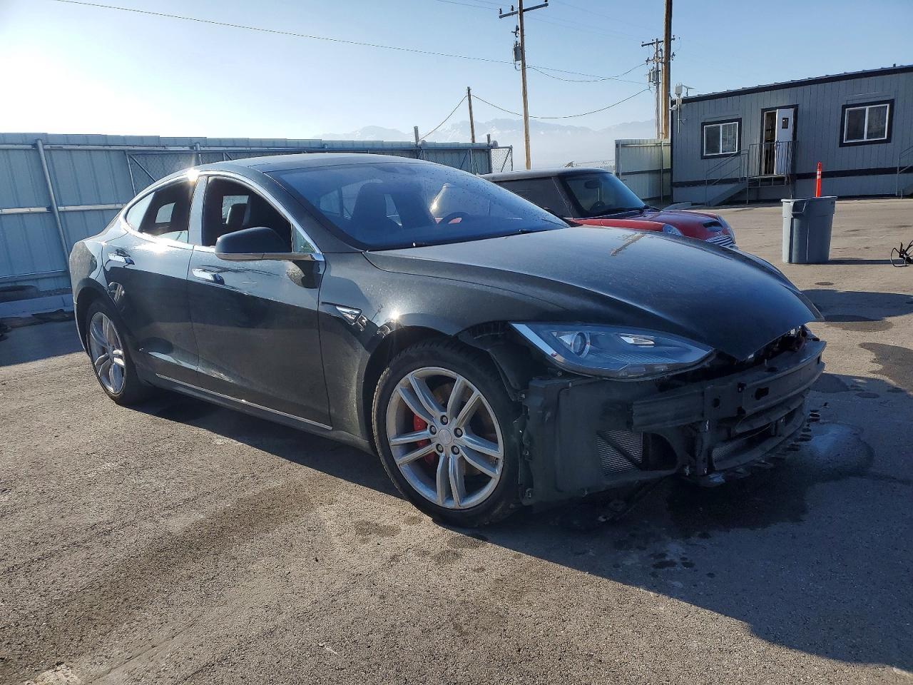 2015 Tesla Model S P85D - Image 4