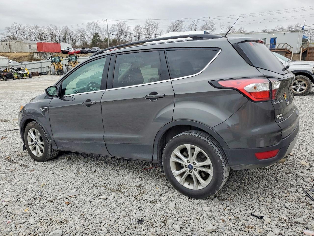 2018 Ford Escape Se - Фото 2