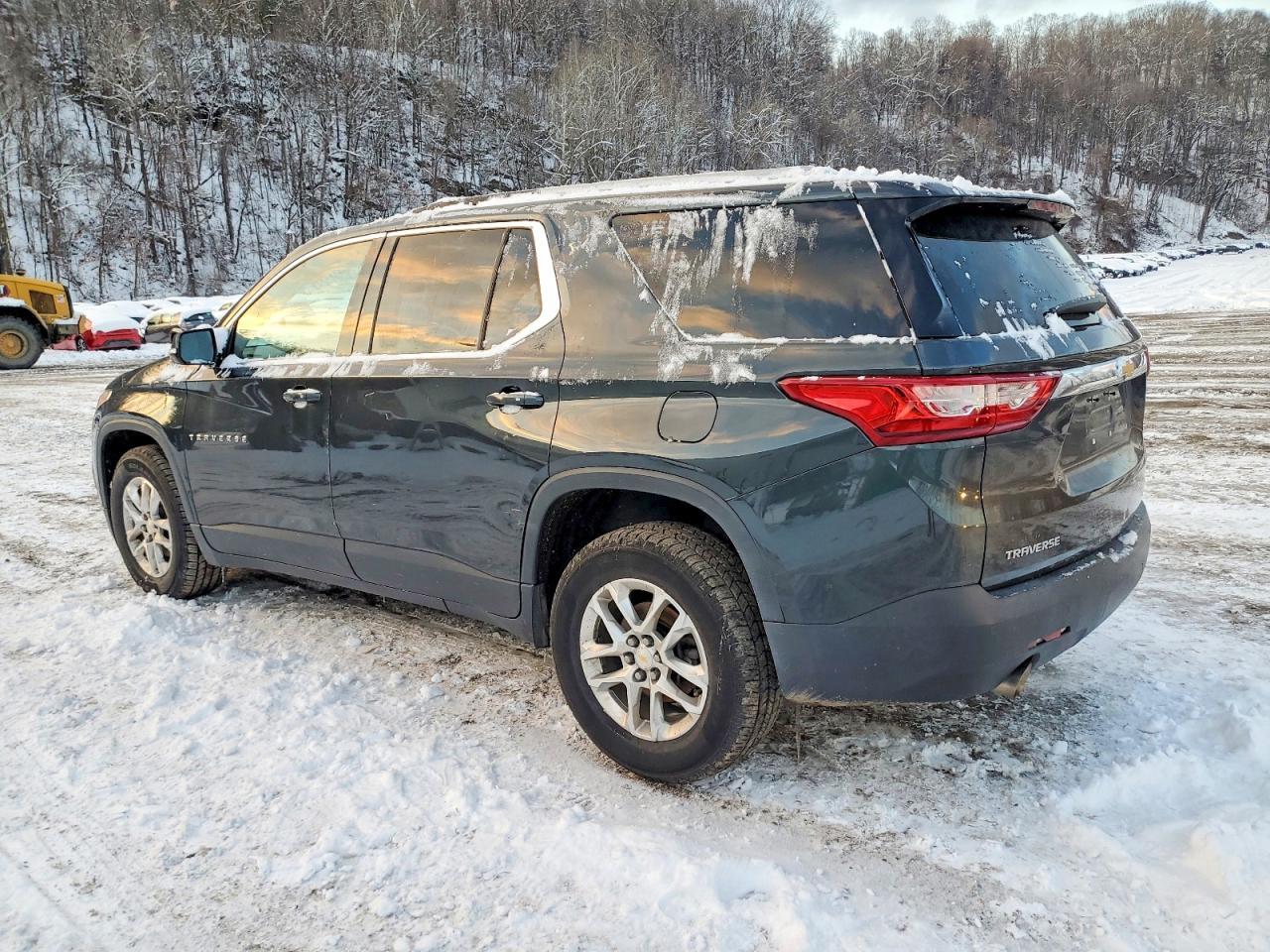 2018 Chevrolet Traverse Lt - Фото 2