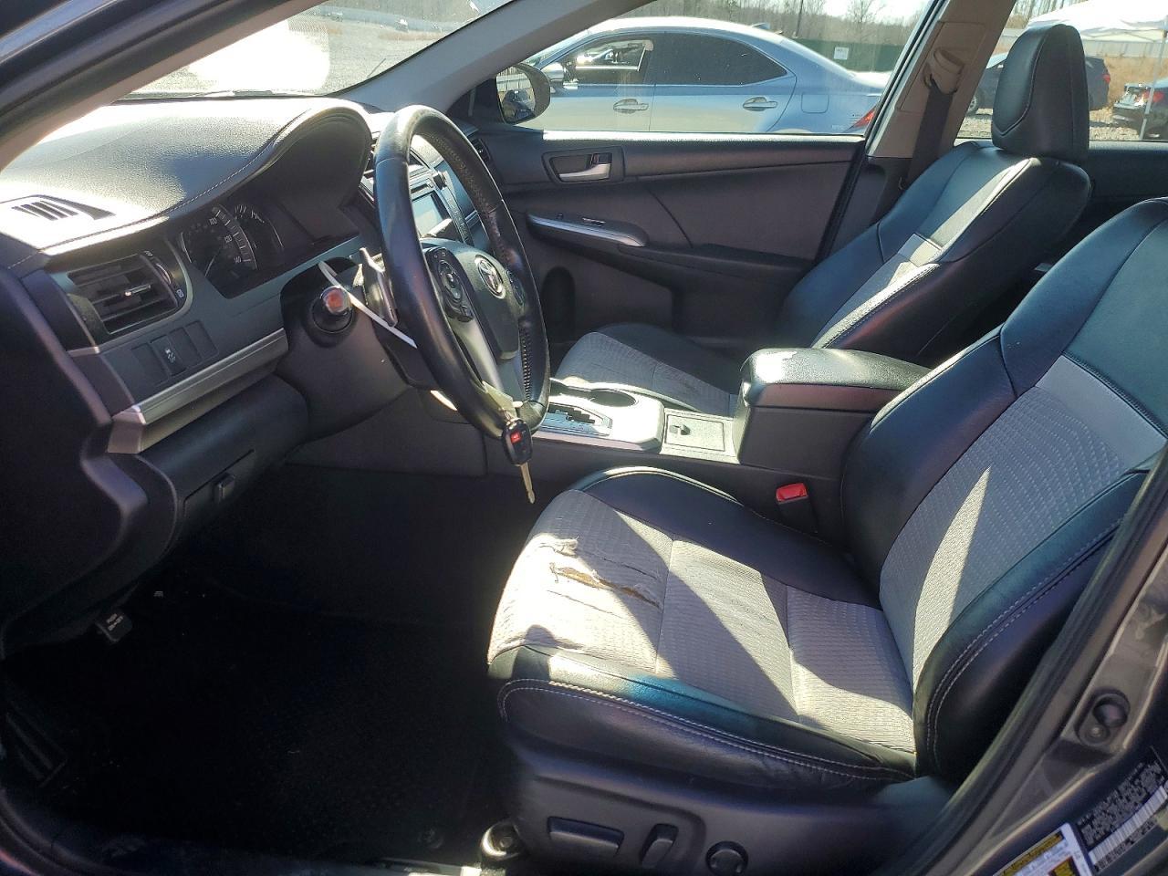 2012 Toyota Camry Base - Фото 7