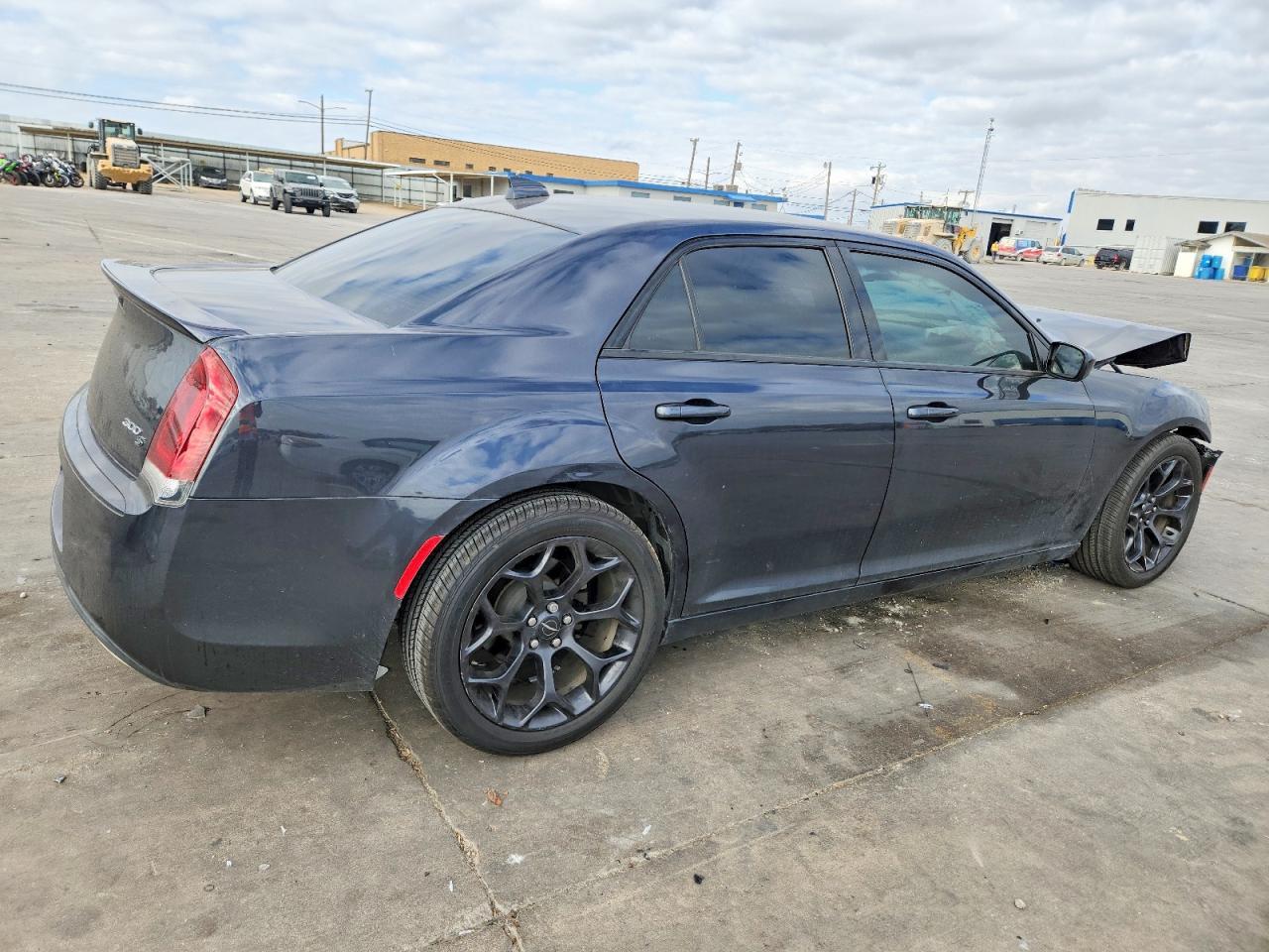 2019 Chrysler 300 S - Фото 3