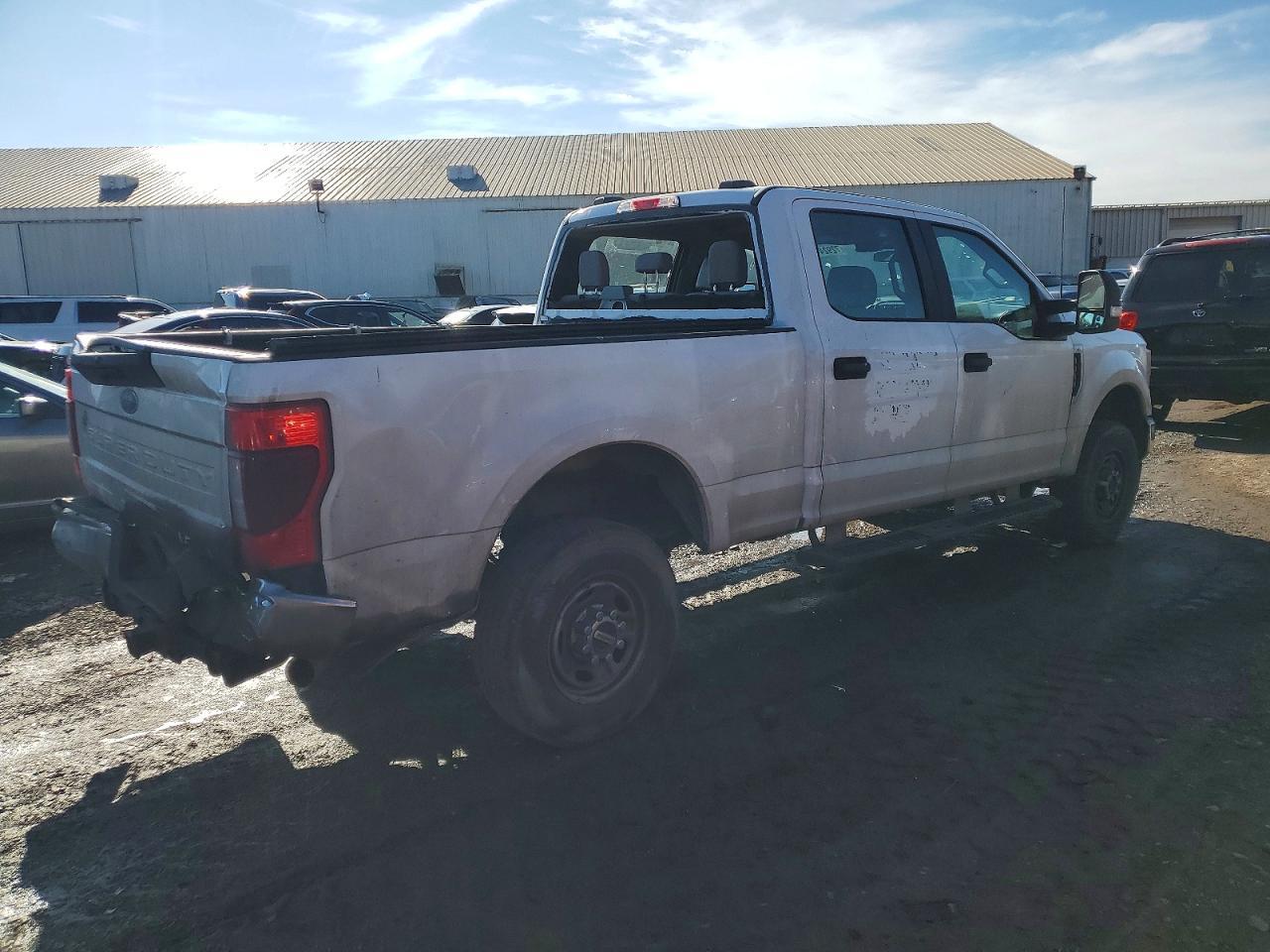 2022 Ford F250 Super Duty - Фото 3