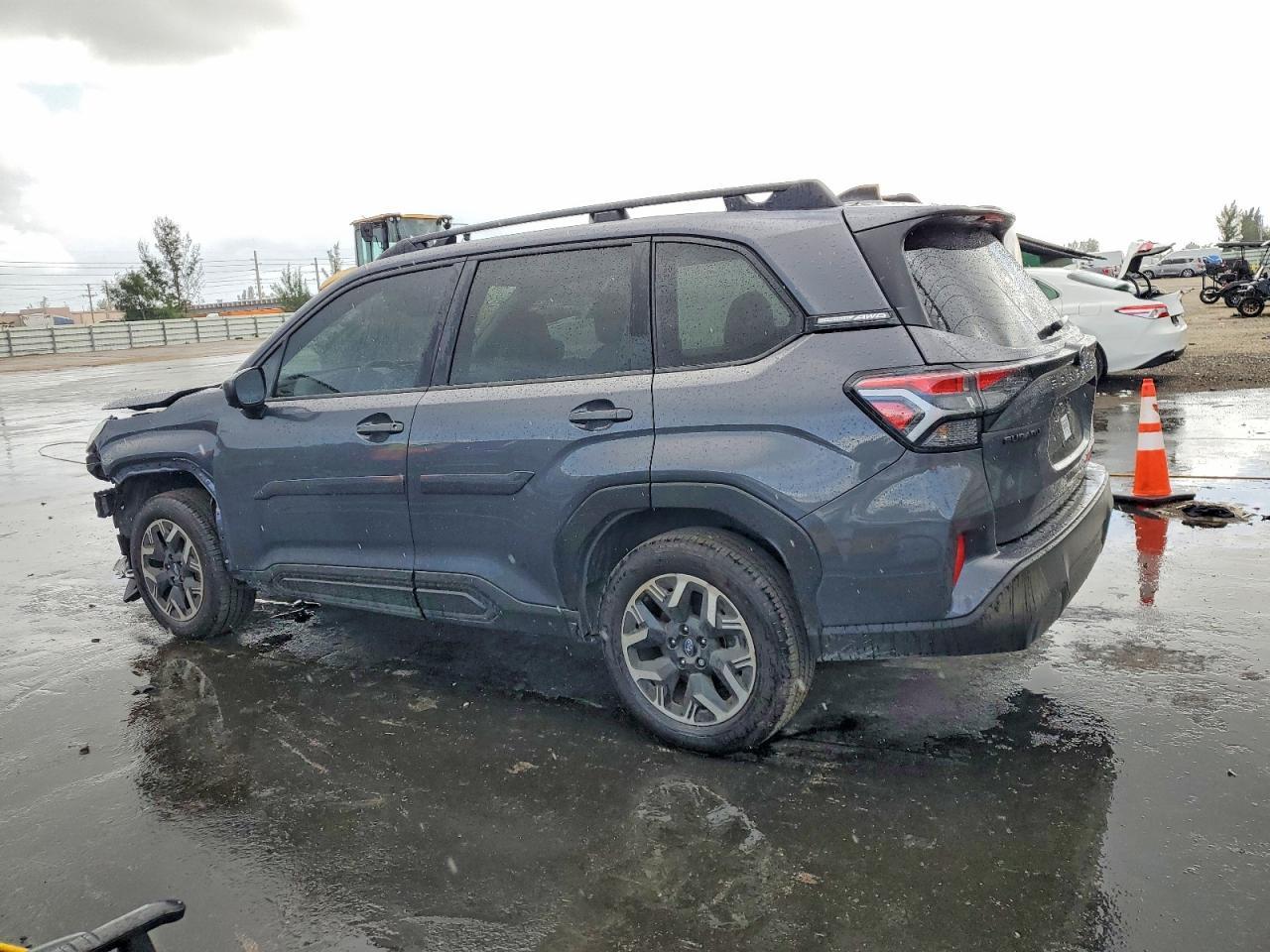 2025 Subaru Forester Premium - Image 2