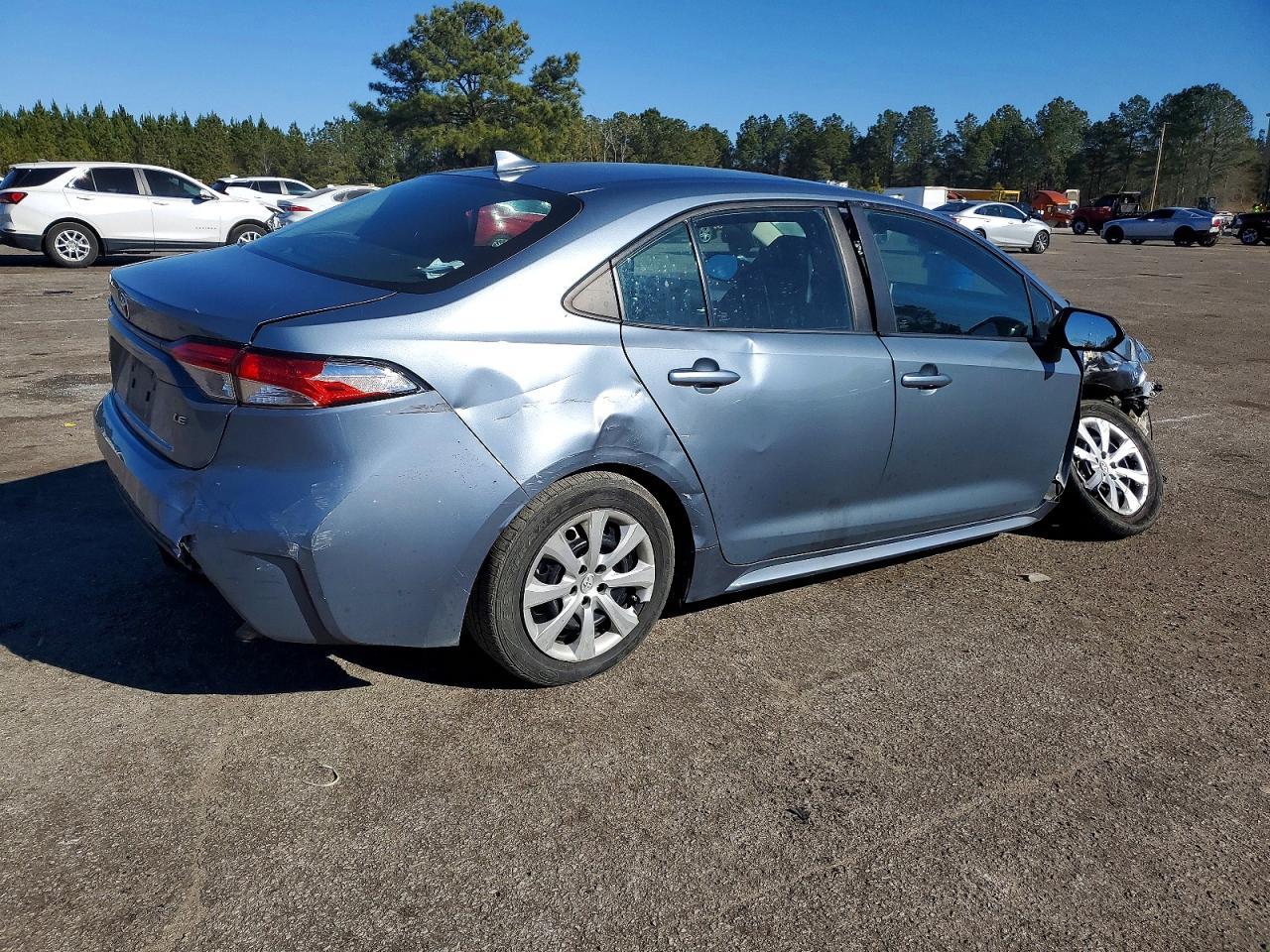2020 Toyota Corolla Le - Image 3