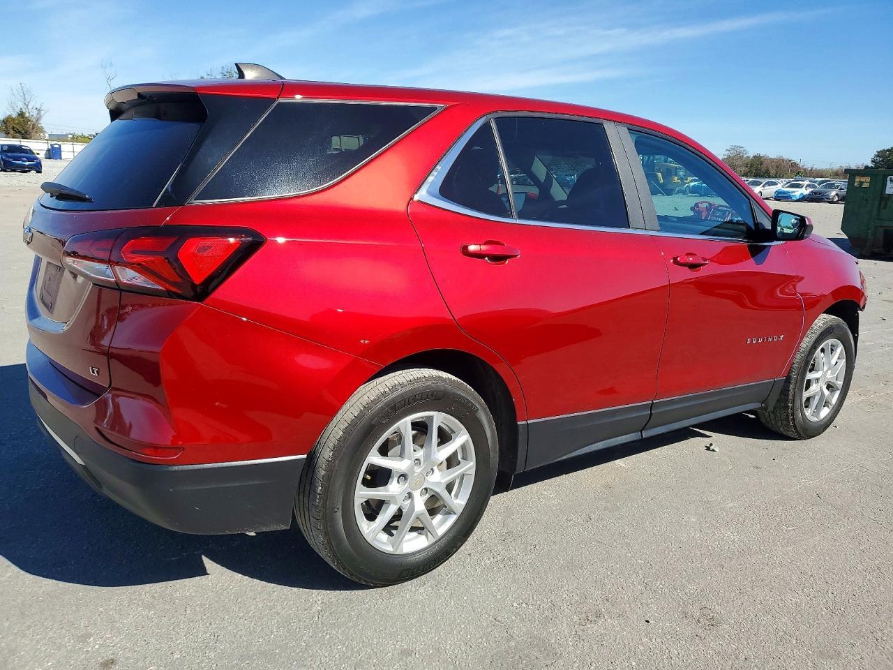 2022 Chevrolet Equinox Lt - Image 3