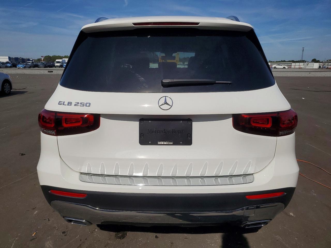 2021 Mercedes-Benz Glb 250 - Image 6