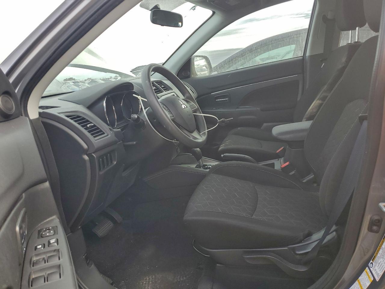 2020 Mitsubishi Outlander Sport Es - Image 7