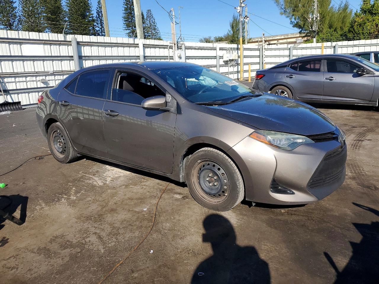 2018 Toyota Corolla L - Фото 4