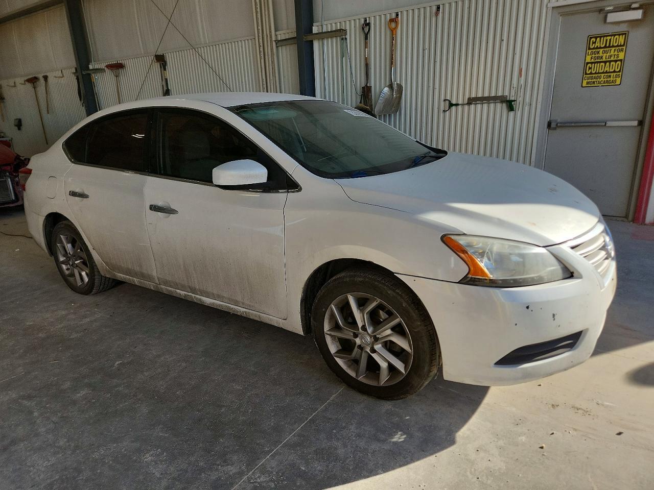 2014 Nissan Sentra S - Фото 4