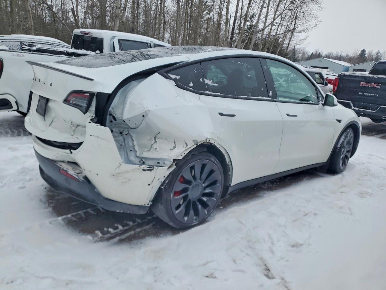 2022 Tesla Model Y - Image 3