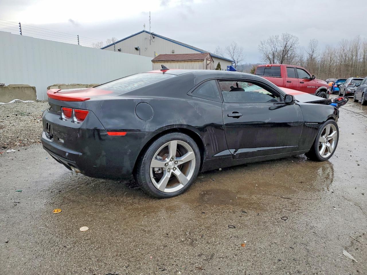 2013 Chevrolet Camaro Ls - Фото 3