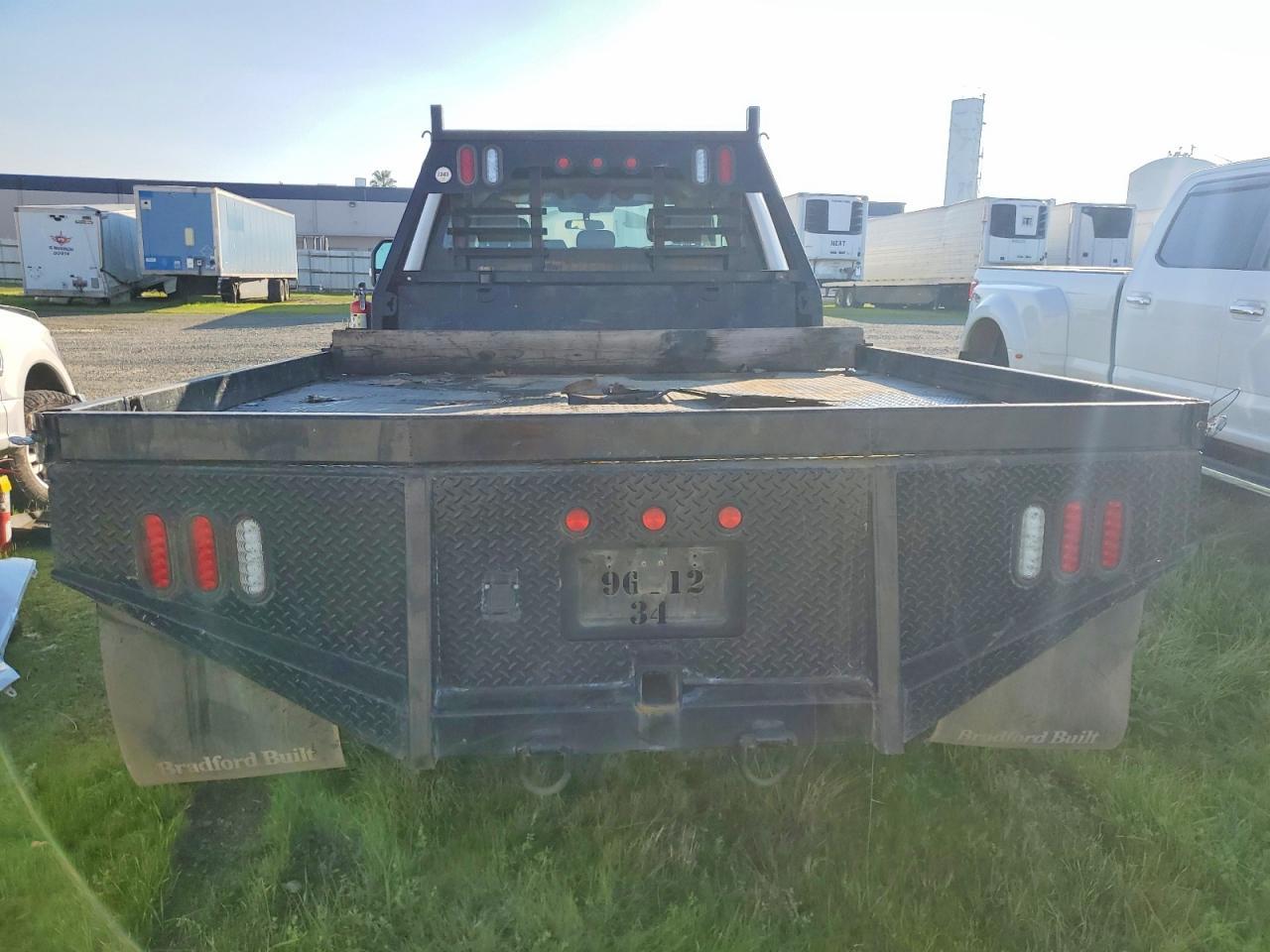 2022 Ford F550 Super Duty Flatbed Truck - Фото 6