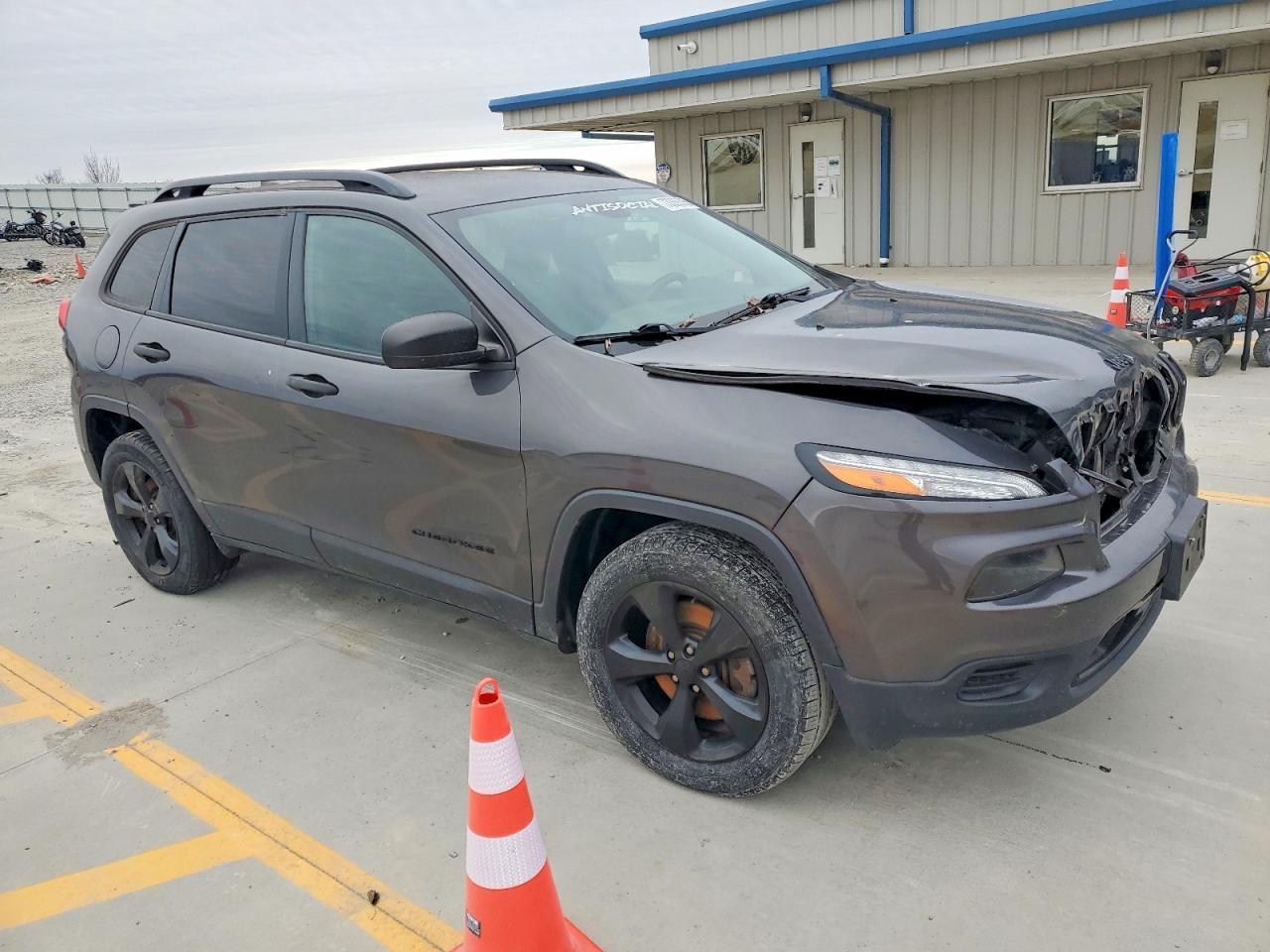 2017 Jeep Cherokee Sport - Фото 4