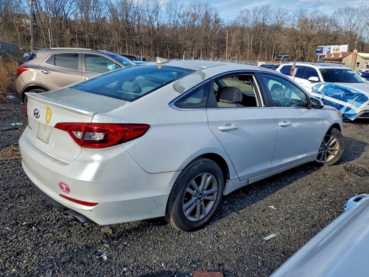2016 Hyundai Sonata Se - Фото 3