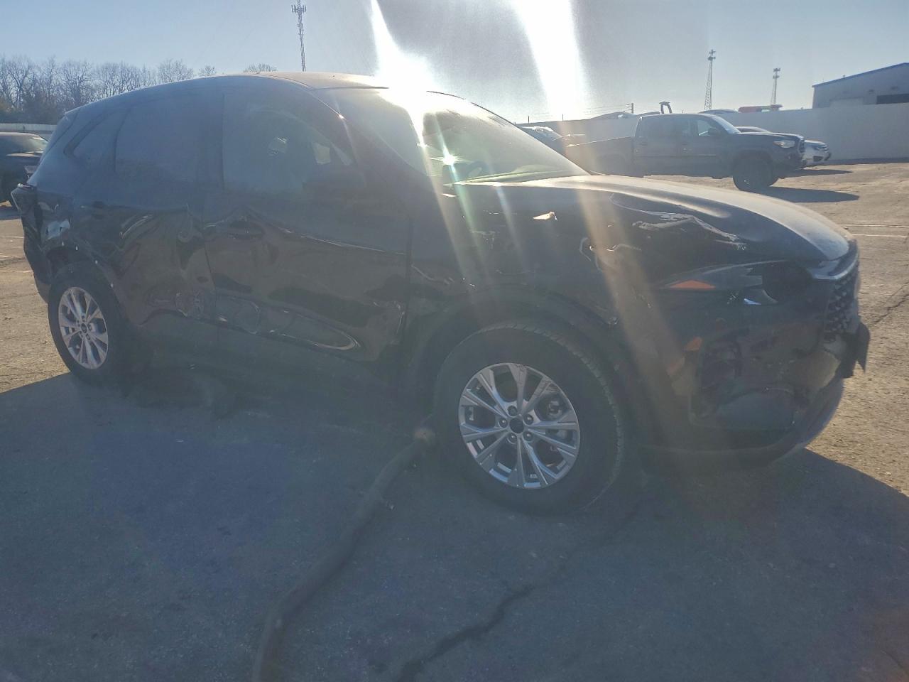 2025 Ford Escape Active - Image 4