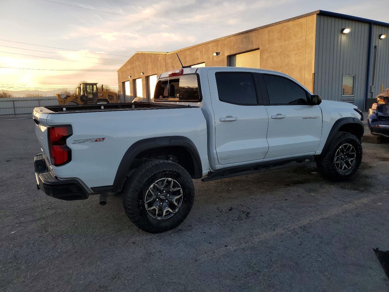 2024 Chevrolet Colorado Zr2 - Image 3