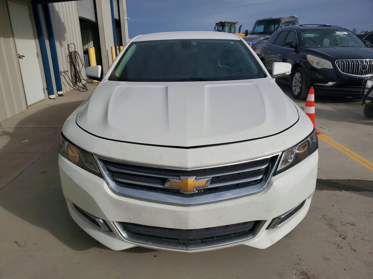 2016 Chevrolet Impala Lt - Image 5