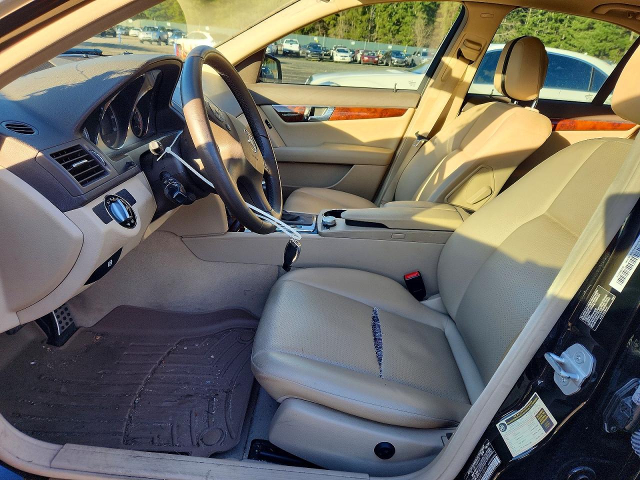 2010 Mercedes-Benz C 300 - Image 7