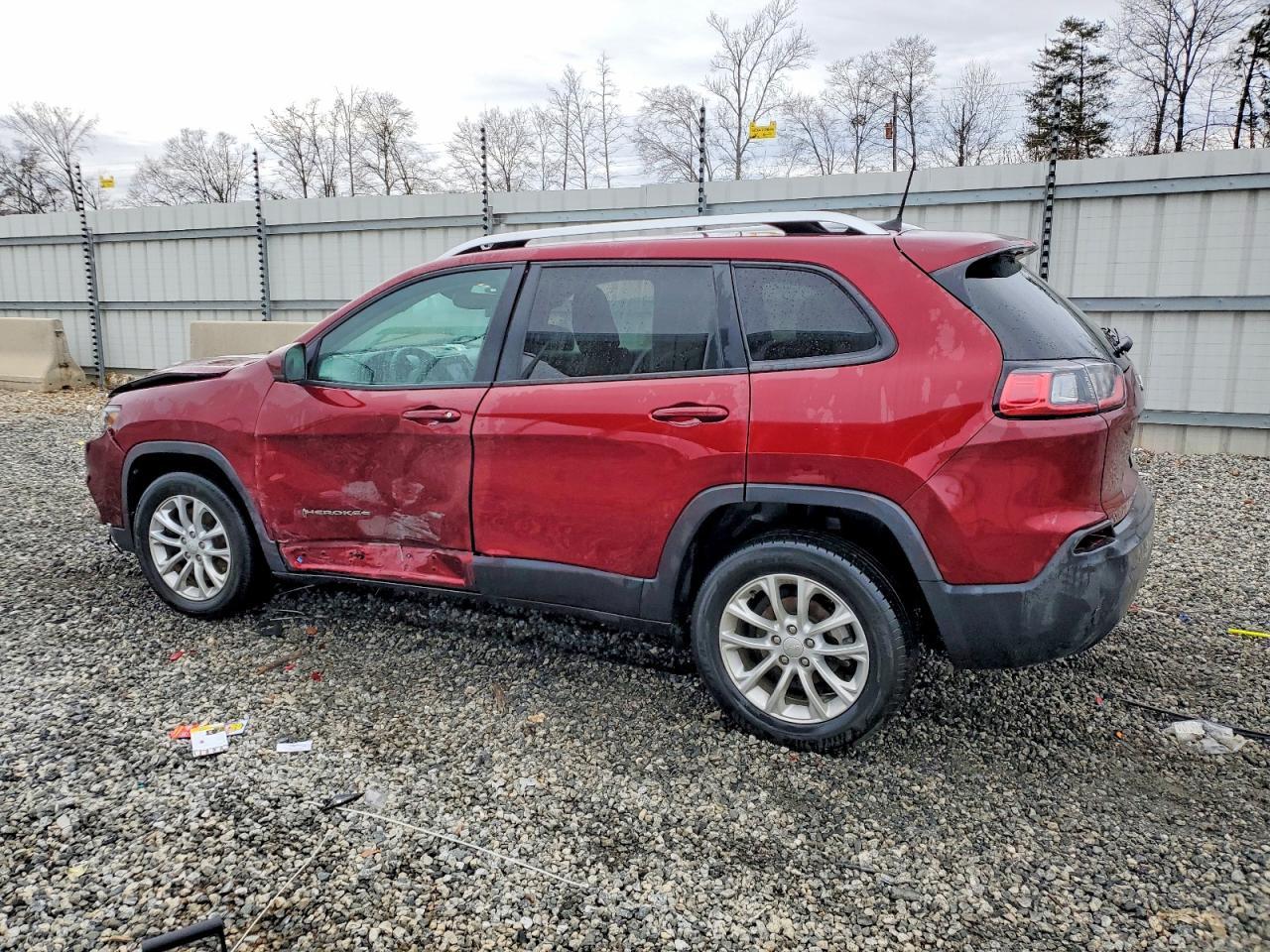 2021 Jeep Cherokee Latitude - Фото 2