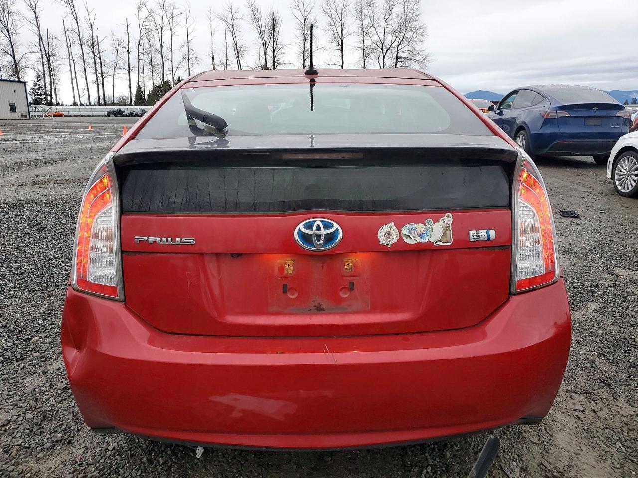 2014 Toyota Prius - Image 6
