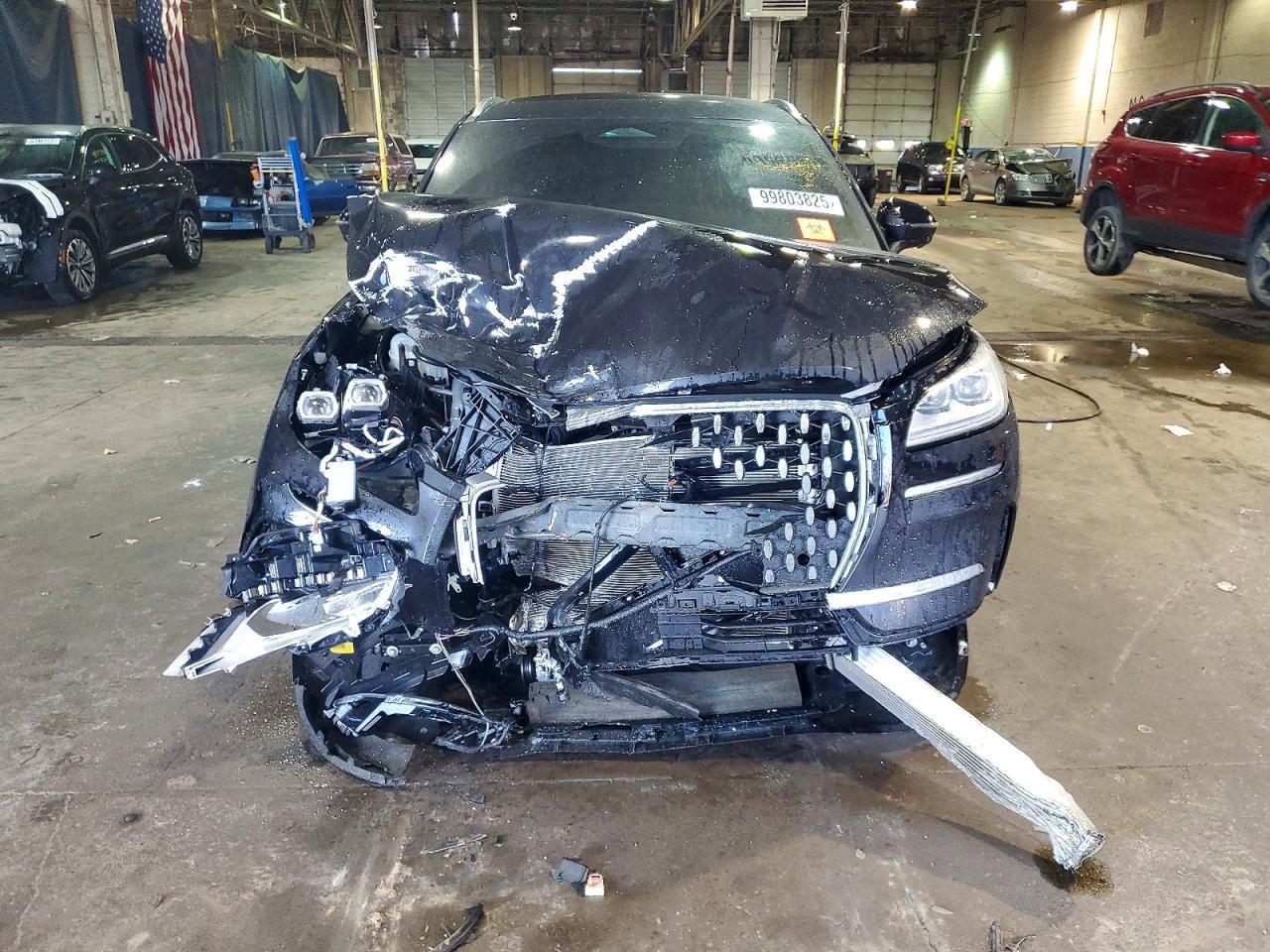 2023 Lincoln Corsair Reserve - Фото 5