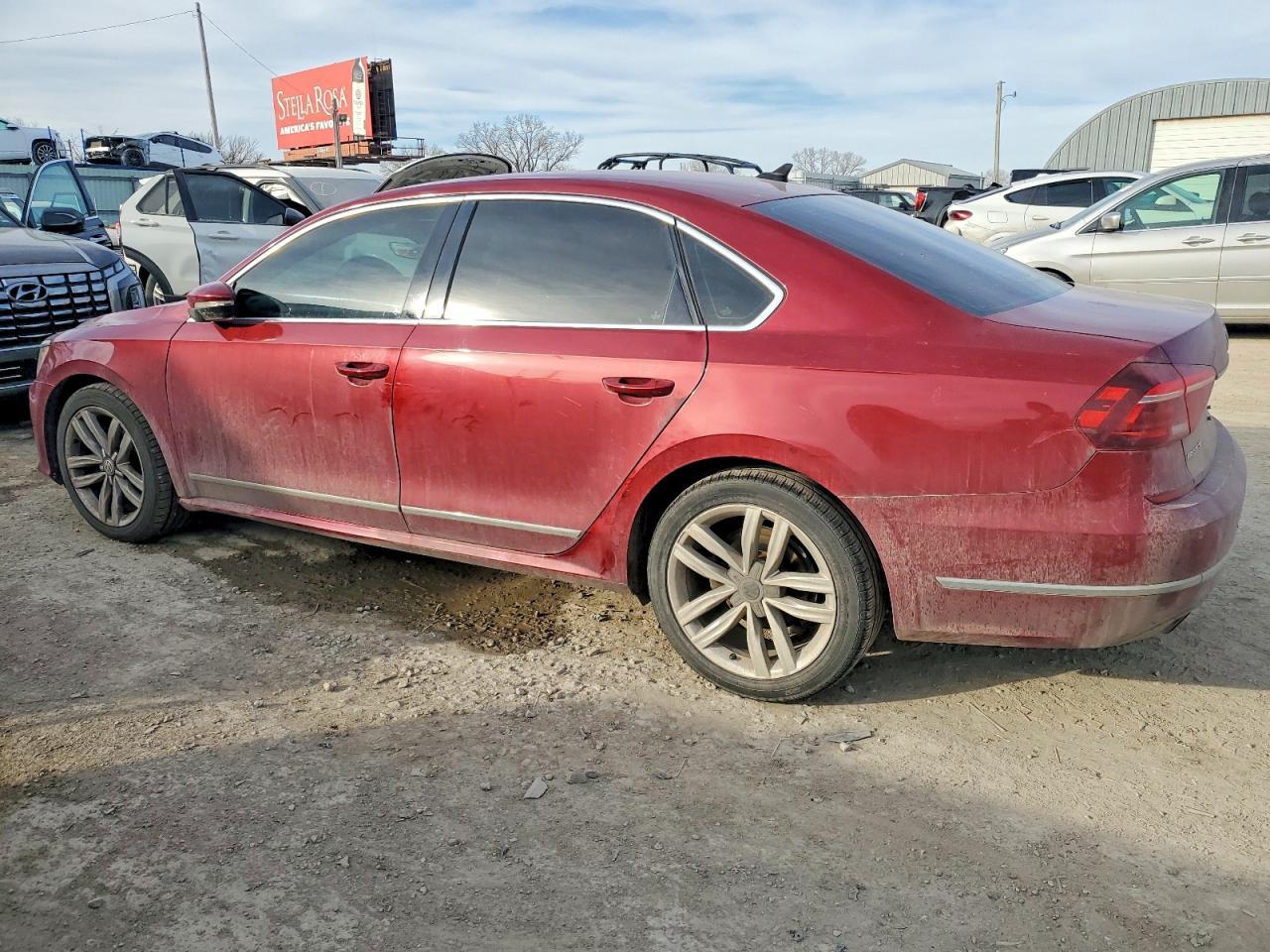 2017 Volkswagen Passat Se - Фото 2
