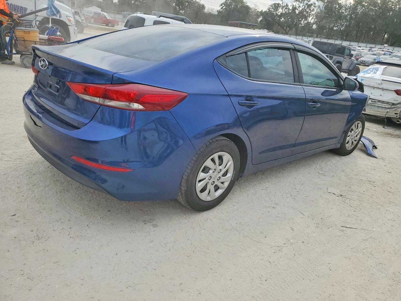 2018 Hyundai Elantra Se - Фото 3
