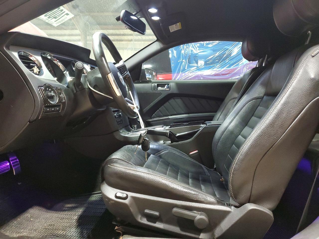 2012 Ford Mustang - Image 7