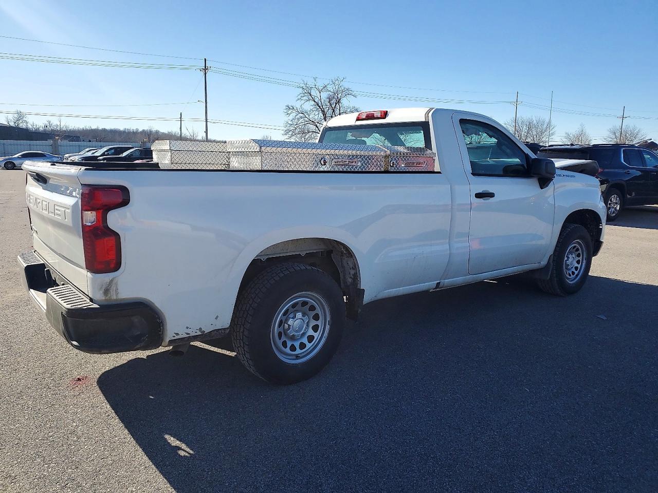 2024 Chevrolet Silverado C1500 - Image 3