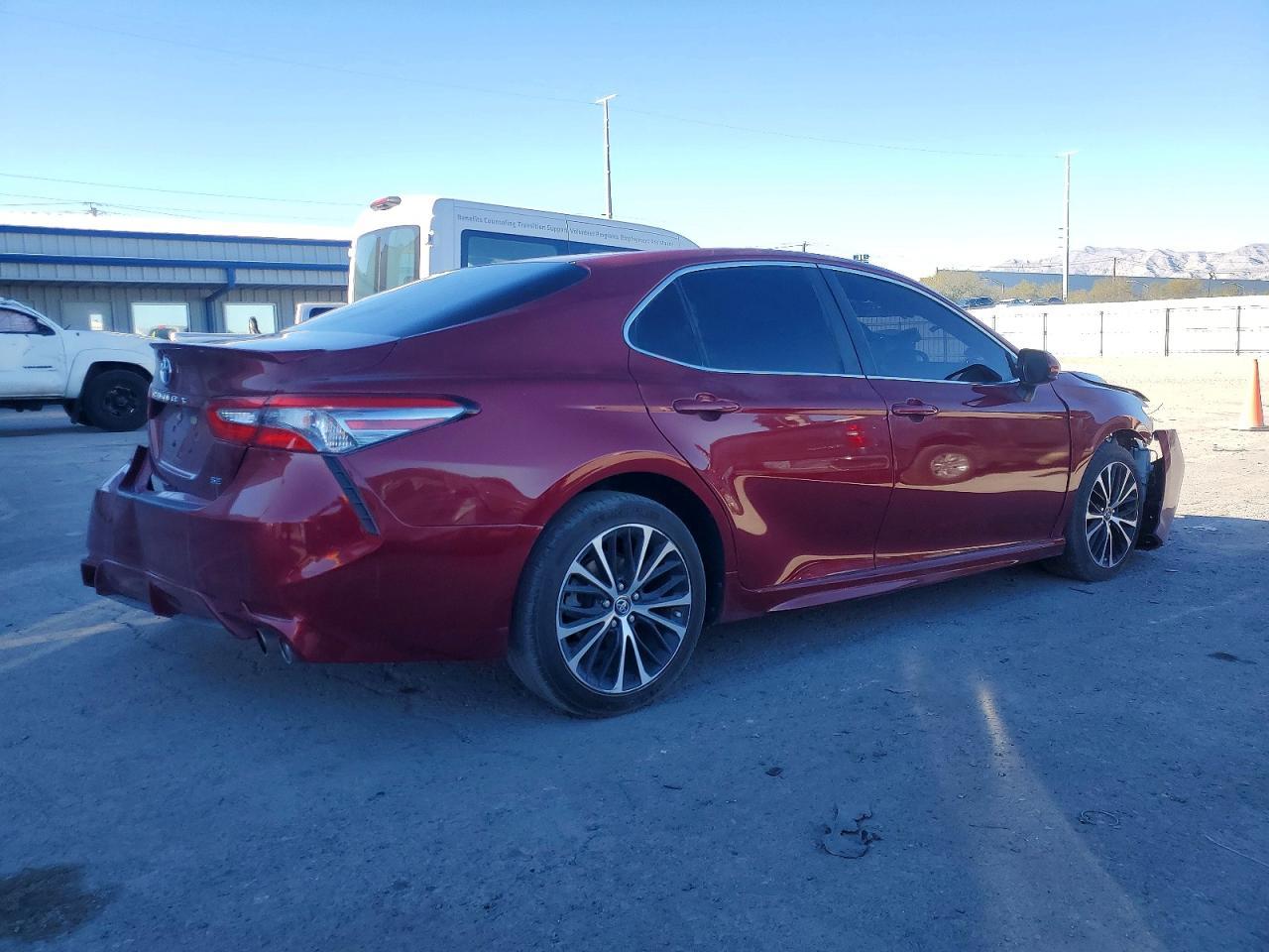 2018 Toyota Camry L - Image 3