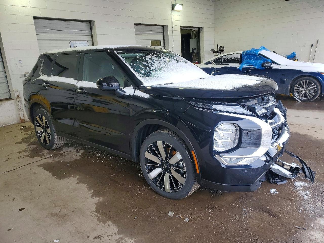 2025 Mitsubishi Outlander Se - Фото 4