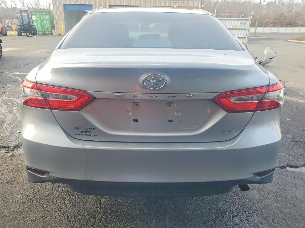 2018 Toyota Camry Le - Image 6