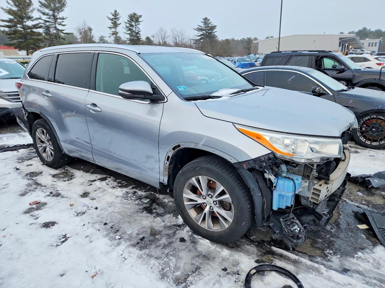 2014 Toyota Highlander Xle - Image 4