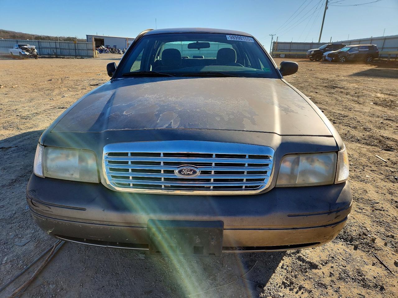 2005 Ford Crown Victoria - Фото 5