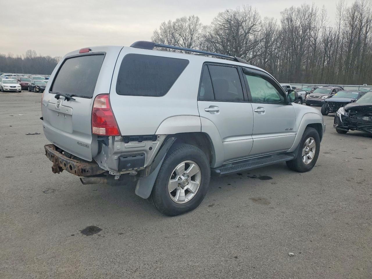 2004 Toyota 4Runner Sr5 - Image 3