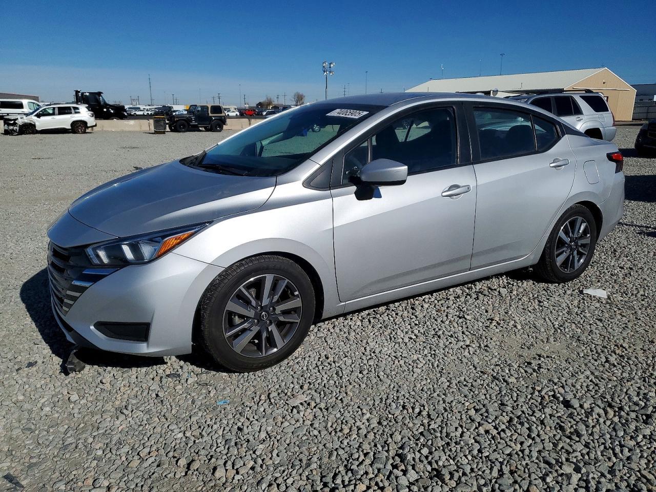 2023 Nissan Versa Sv