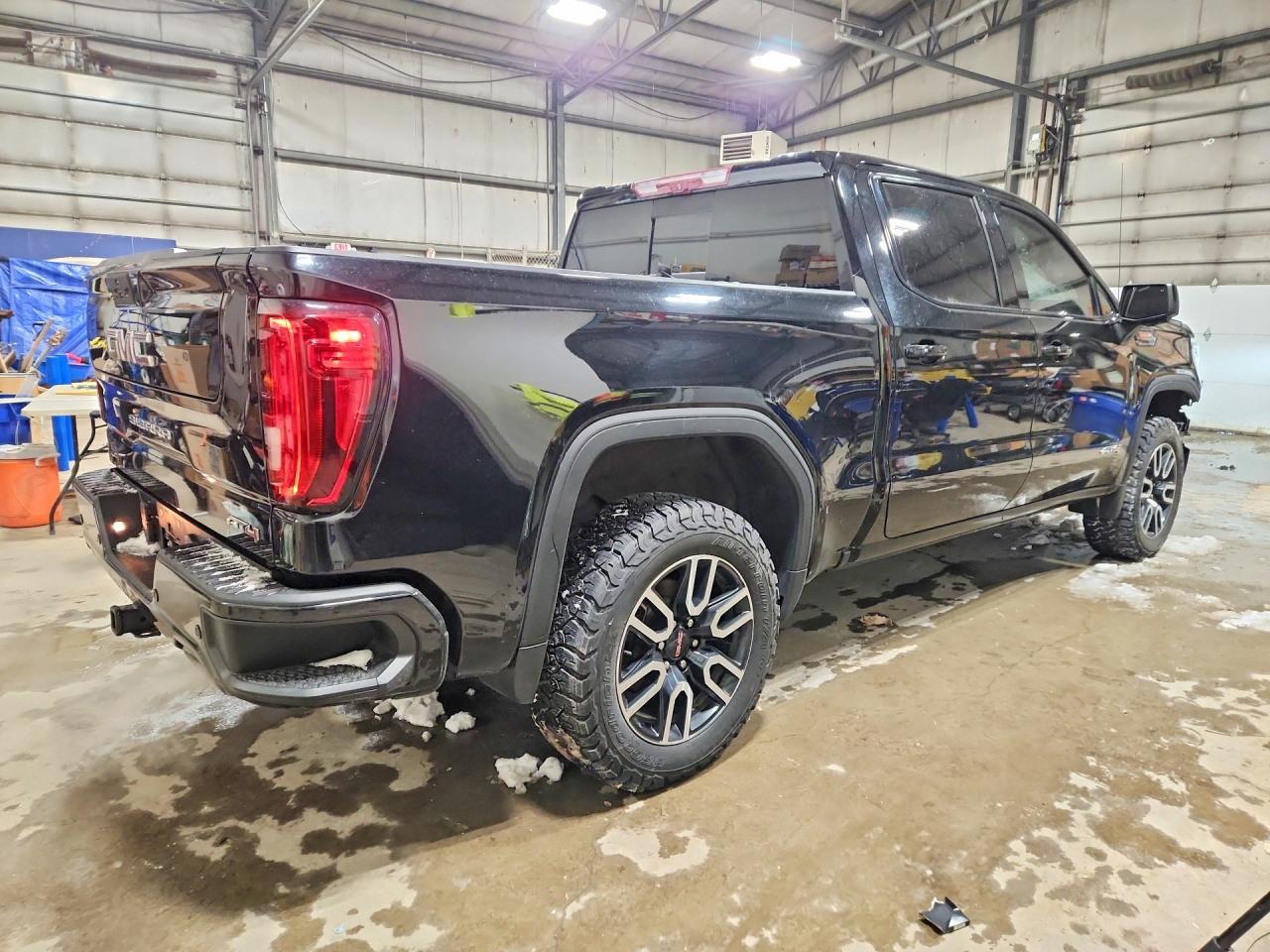 2021 GMC Sierra K1500 At4 - Фото 3