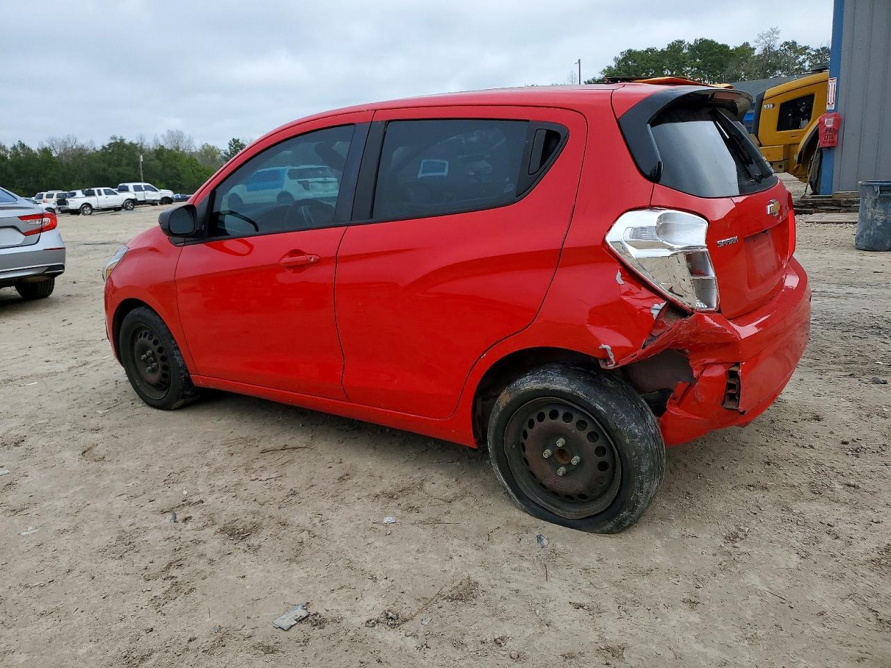 2016 Chevrolet Spark Ls - Фото 2