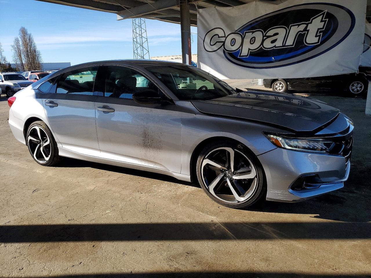 2021 Honda Accord Sport - Image 4