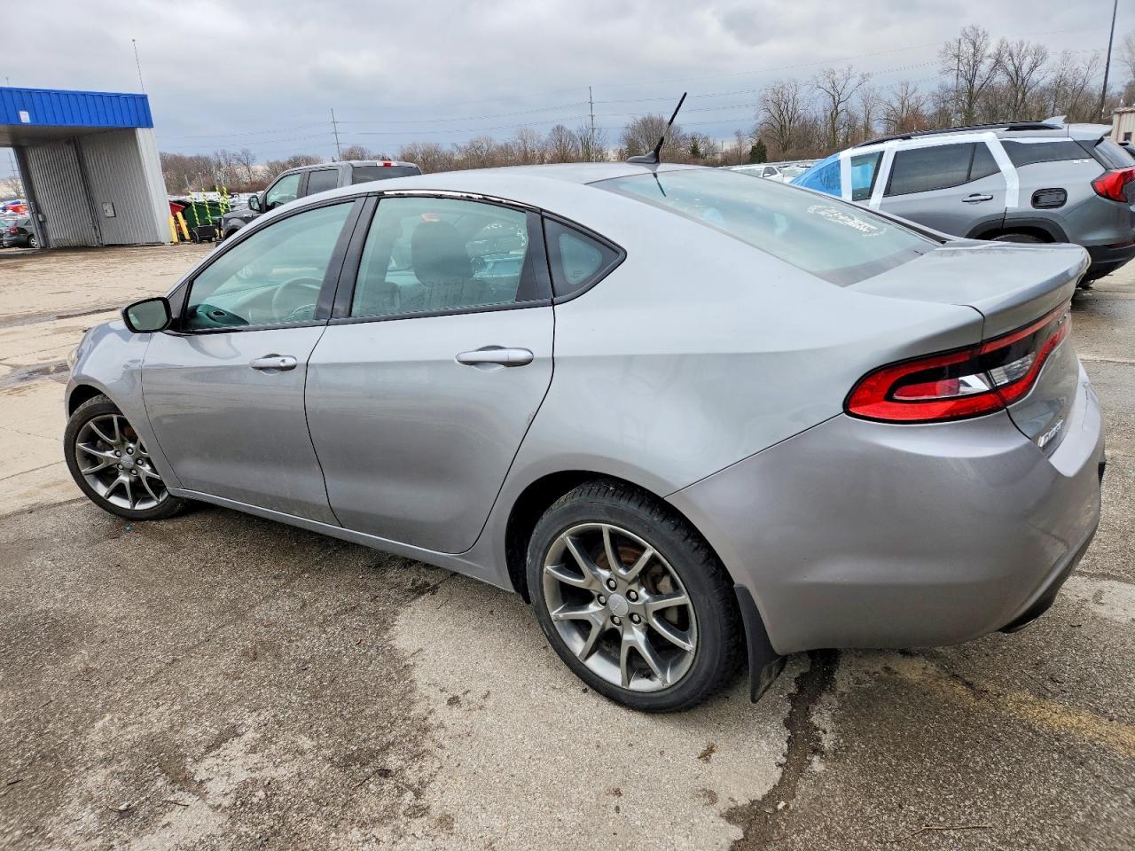 2015 Dodge Dart Sxt - Image 2